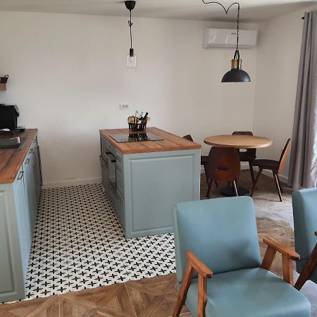 Apartments Krista Medveja Zewnętrze zdjęcie