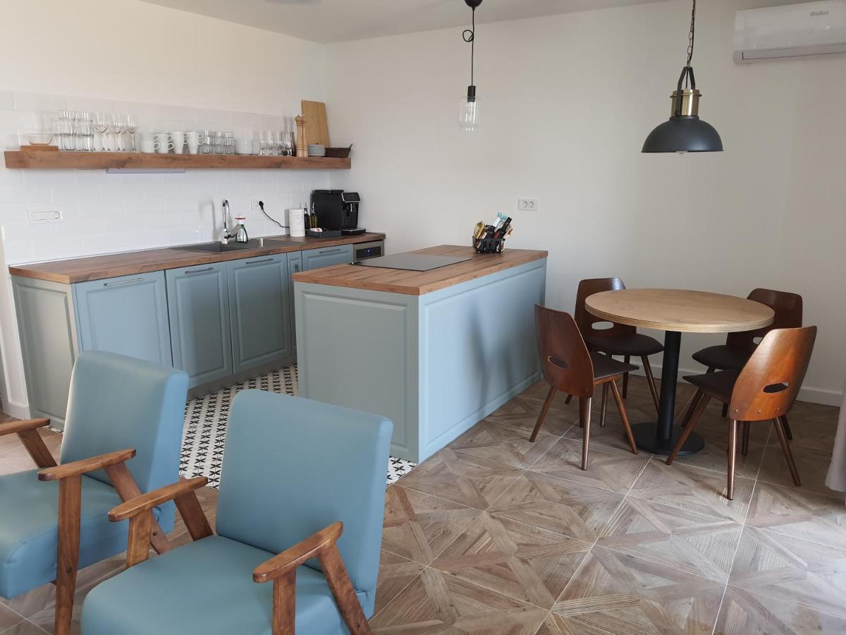 Apartments Krista Medveja Zewnętrze zdjęcie