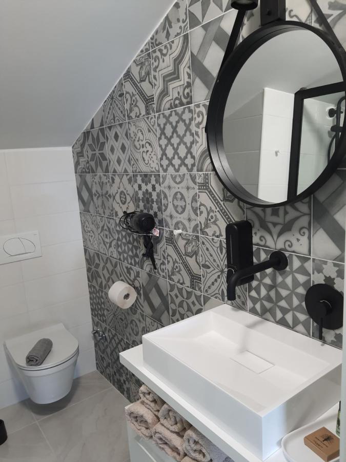 Apartments Krista Medveja Zewnętrze zdjęcie