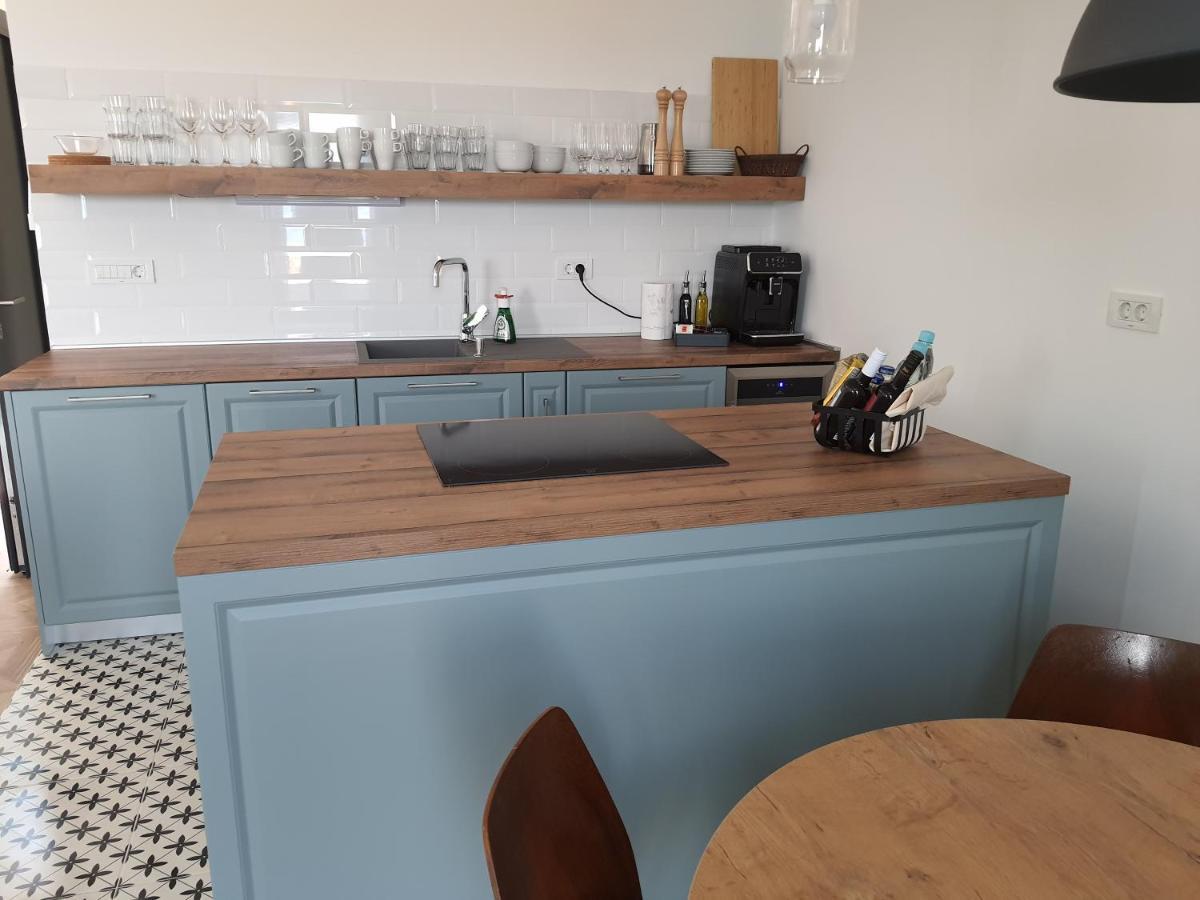 Apartments Krista Medveja Zewnętrze zdjęcie