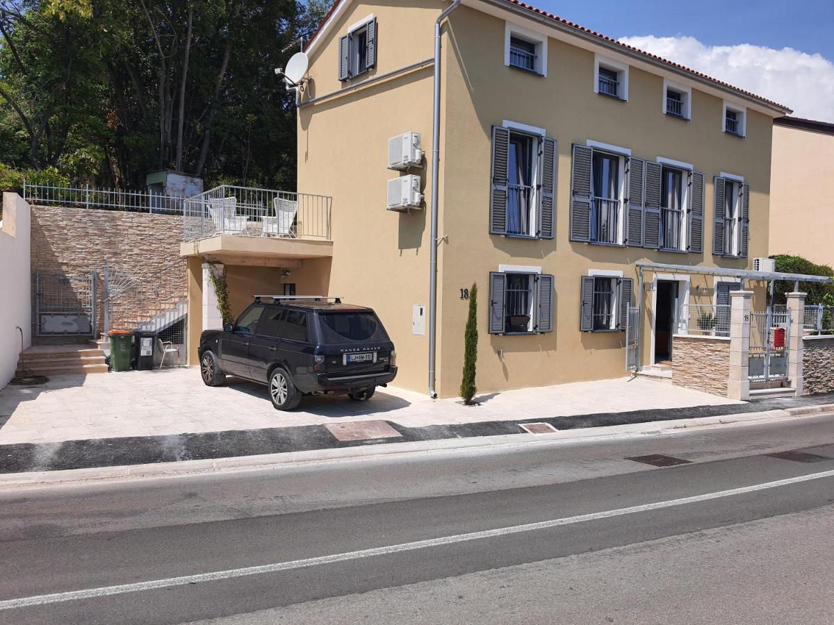 Apartments Krista Medveja Zewnętrze zdjęcie