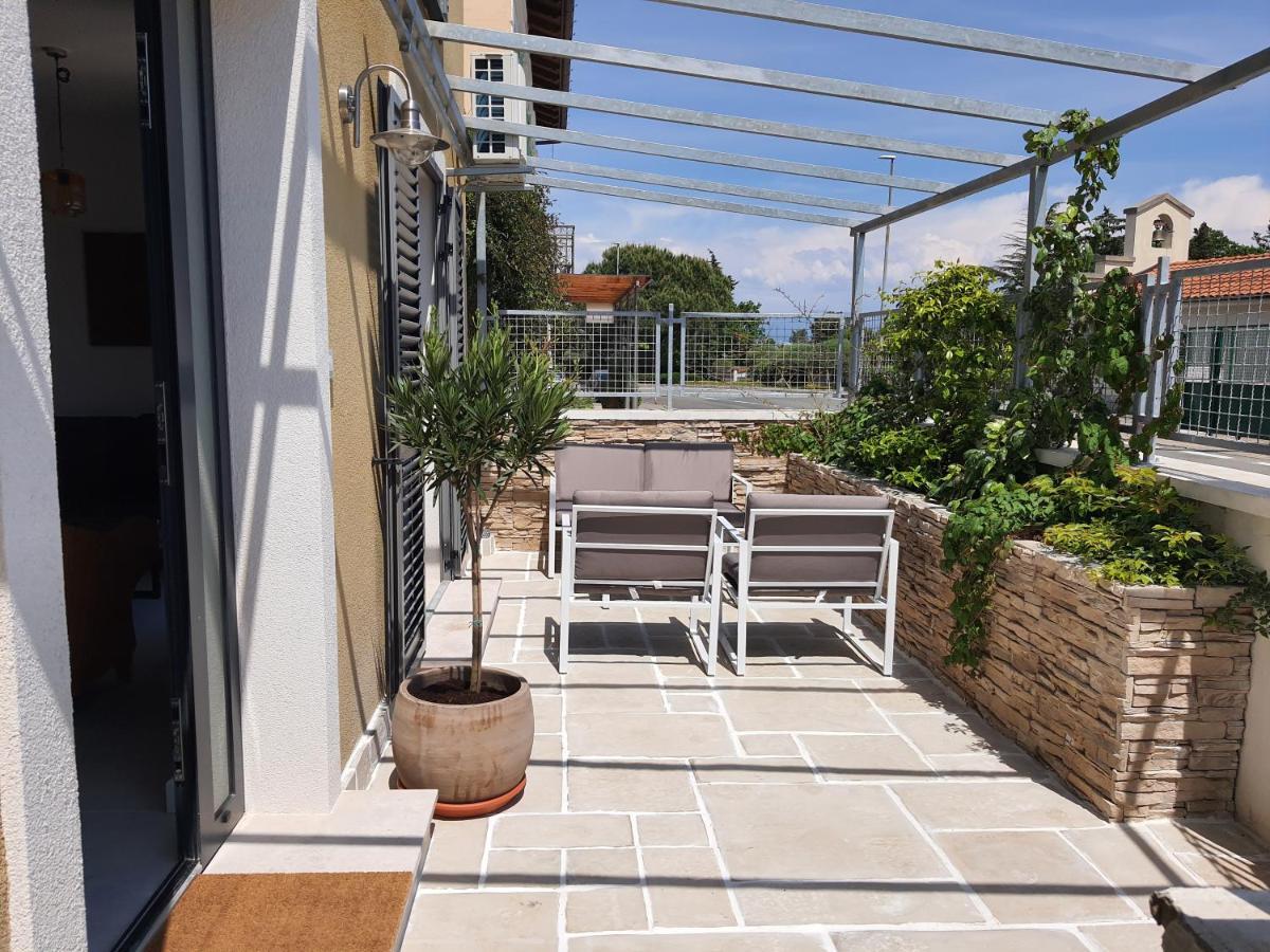 Apartments Krista Medveja Zewnętrze zdjęcie